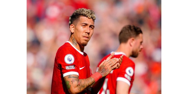 Liverpool fait ses adieux à quatre joueurs vétérans emblématiques Liverpool fait ses adieux à quatre joueurs vétérans emblématiques
